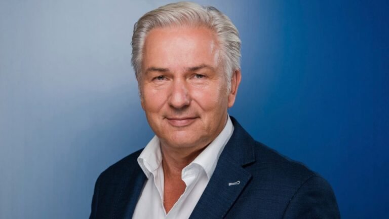 Klaus Wowereit – Ein umfassendes Porträt eines prägenden Berliner Politikers Klaus Wowereit – Ein umfassendes Porträt eines prägenden Berliner Politikers